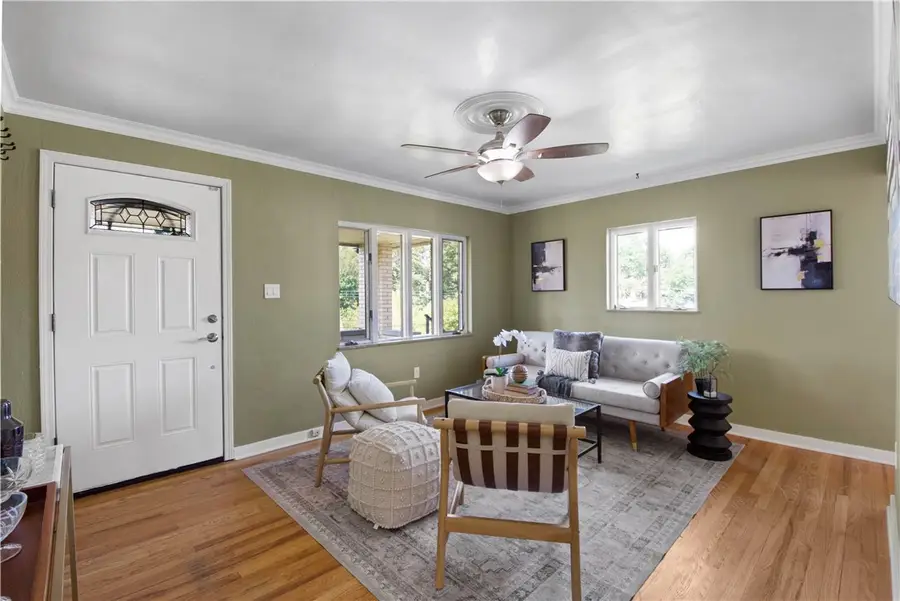 215 Pinchtown Road, Baldwin, PA 15236 - Image #3