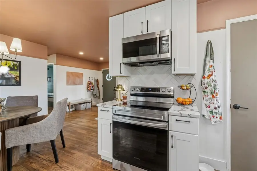 172 E Wedgewood Drive, Ross Township, PA 15229 - Image #3