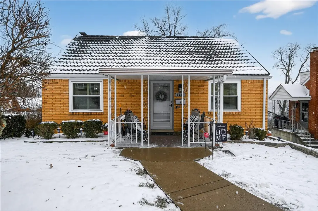 6711 E Barivista Dr, Penn Hills Township, PA 15147 - Image #1