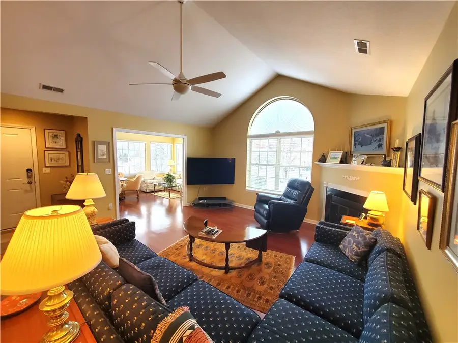 252 Fair Meadow Drive, Chartiers, PA 15301 - Image #3