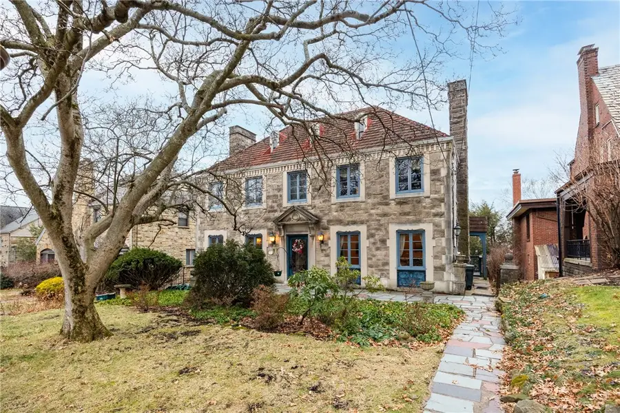 46 Standish Blvd, Mount Lebanon Township, PA 15228 - Image #2