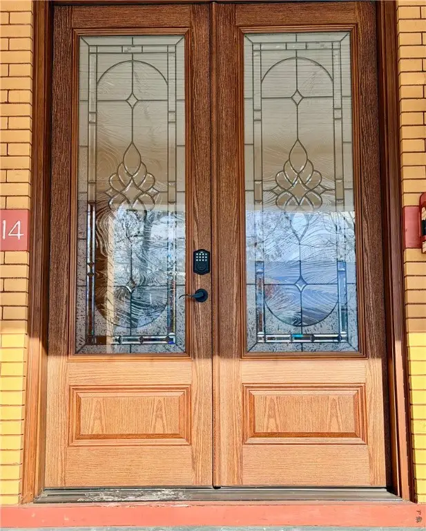 214 W Cedar Ave, Connellsville, PA 15425 - Image #2