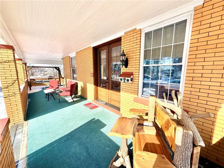 214 W Cedar Ave, Connellsville, PA 15425 - Image #3