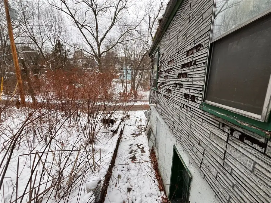 832 Oak Ave, Rochester, PA 15074 - Image #2