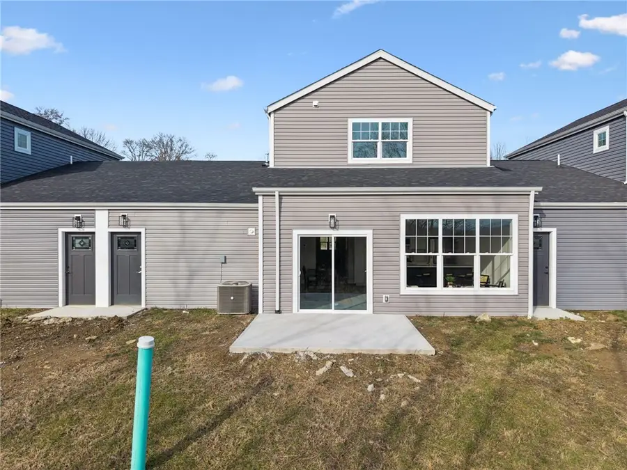 2213 Lebanon Dr, Elizabeth Township, PA 15135 - Image #2