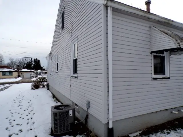 834 Spencer Ave, Sharon, PA 16146 - Image #3