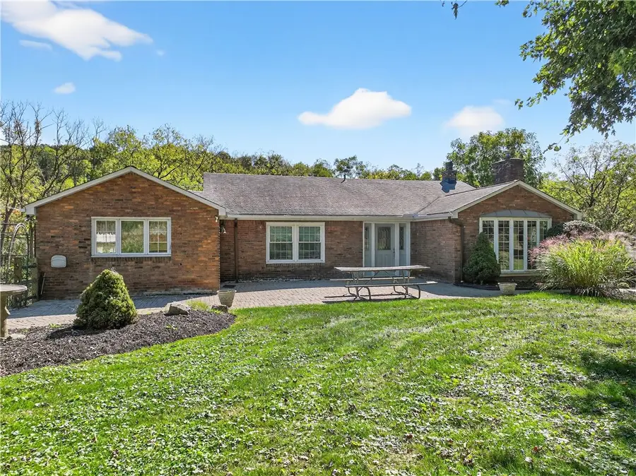 1801 Mccorkle Road, South Park, PA 15129 - Image #2