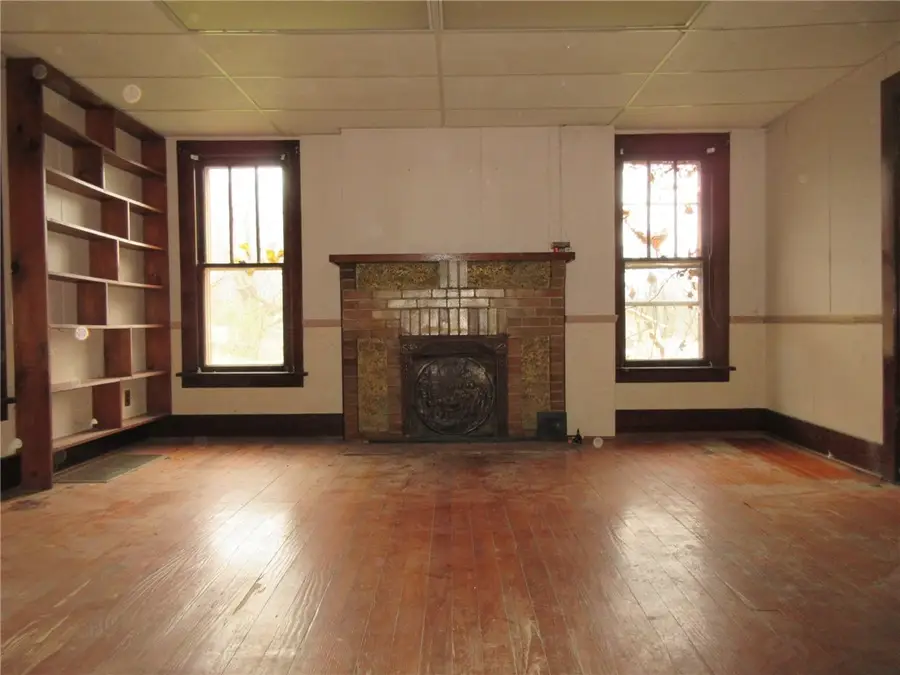 223 Big Shannon Run Rd, Mount Morris, PA 15349 - Image #2