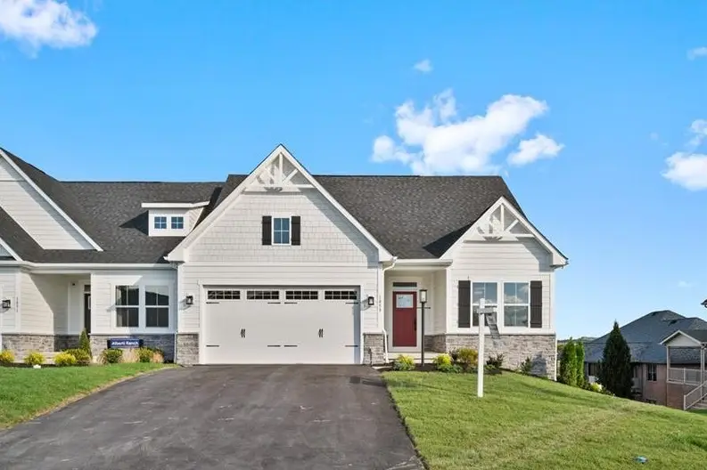 1049 Black Sands Drive, Penn Township, PA 15644 - Image #1