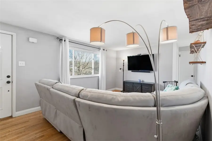 1495 Washington Ave, South Park, PA 15129 - Image #3