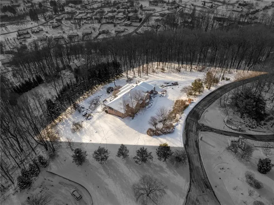 6004 Mason Dr, Unity Township, PA 15601 - Image #2