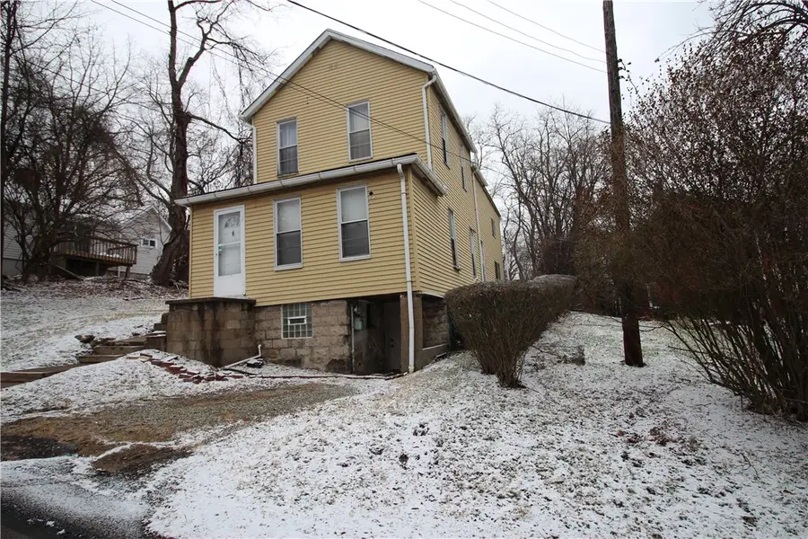 645 Illinois Ave, Braddock Hills, PA 15221 - Image #3