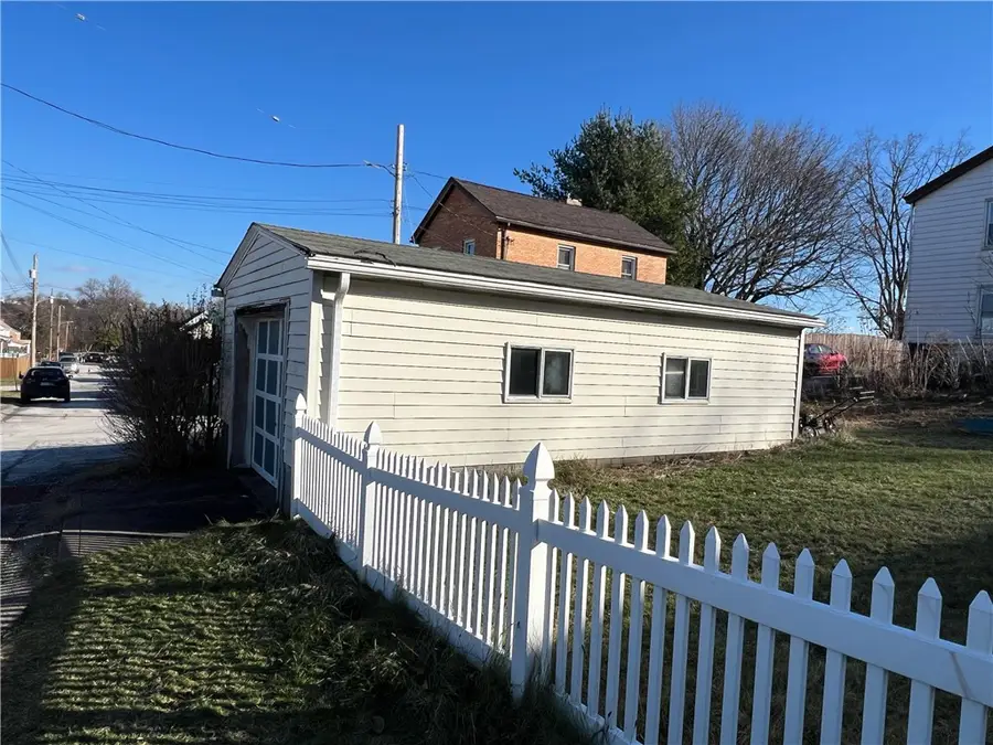 137 Vista St, Etna, PA 15223 - #3