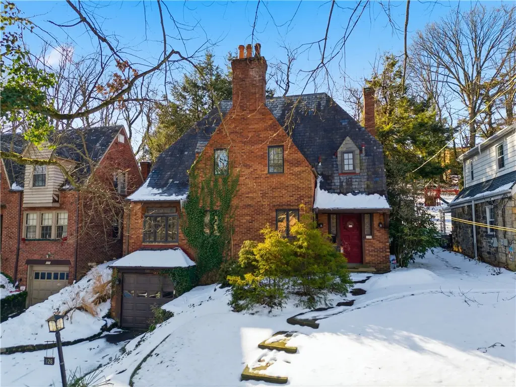 326 Orchard Dr, Mount Lebanon Township, PA 15228 - Image #1