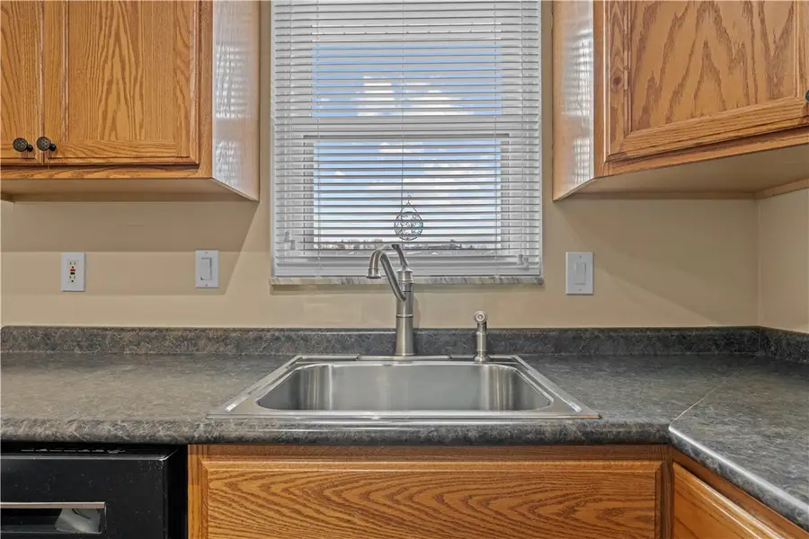 1251 Blue Jay Dr, Scott Township, PA 15243 - Image #2