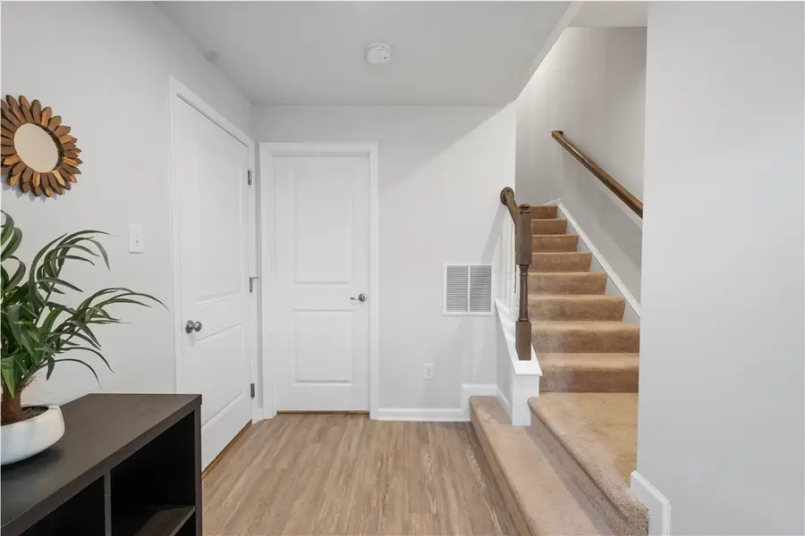 128 Providence Way, Whitehall, PA 15234 - Image #3