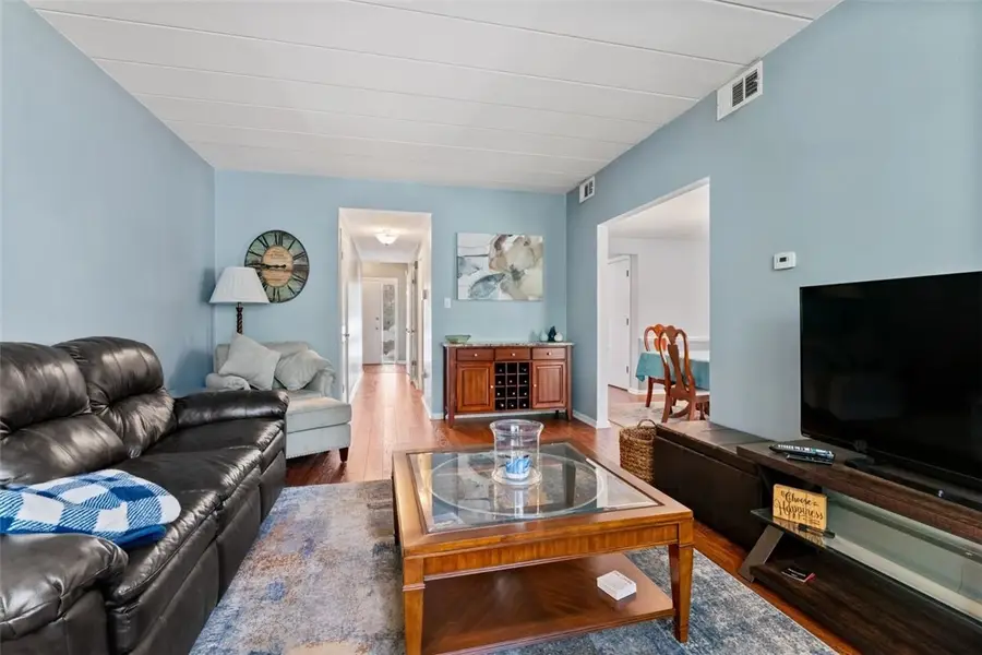 1557 Pinehurst, Upper Saint Clair, PA 15241 - Image #3