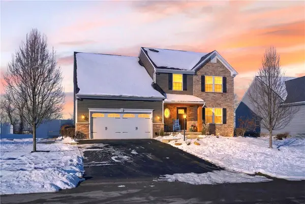 452 Fox Ridge Dr, North Strabane, PA 15317