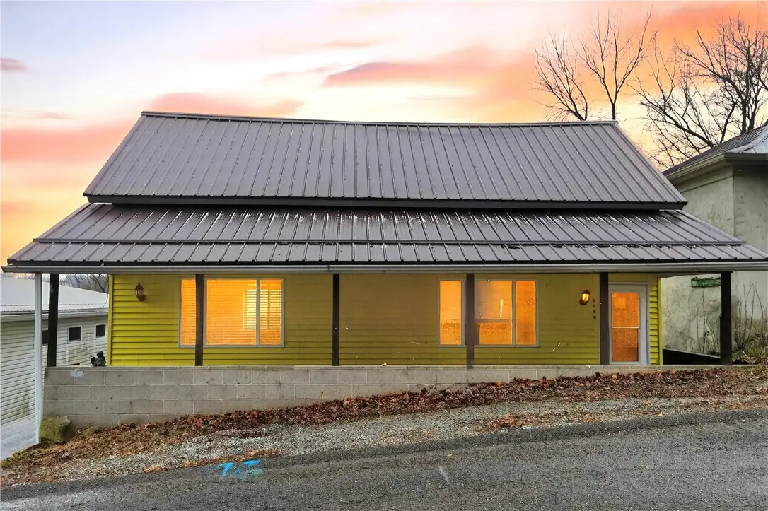 3308 N 32nd Ave, Pulaski, PA 15066 - Image #1