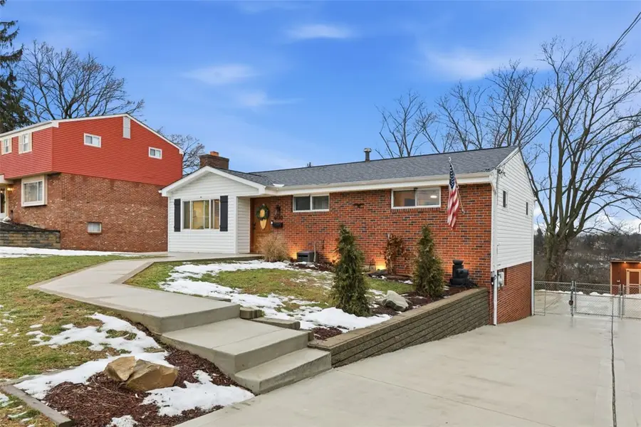 6130 Murray Ave, Bethel Park, PA 15102 - Image #2