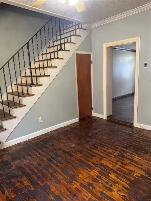 1718 Fox Way, Pittsburgh, PA 15203 - Image #2