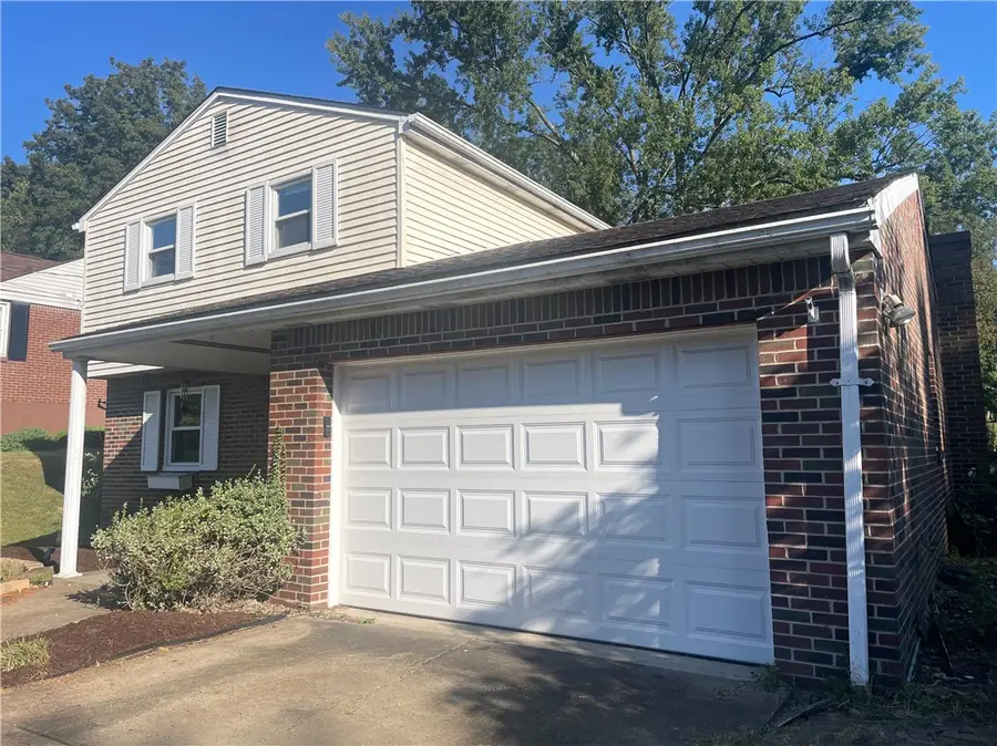 300 Oliver Dr, White Oak, PA 15131 - Image #2