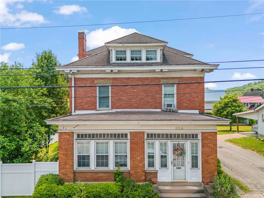 254 E Greene Street, Waynesburg, PA 15370 - Image #2