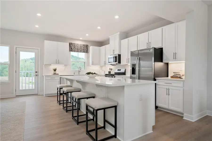 128 Ironwood Street, Zelienople, PA 16063 - Image #2