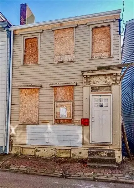 1812 Harcum Way, South Side, PA 15203