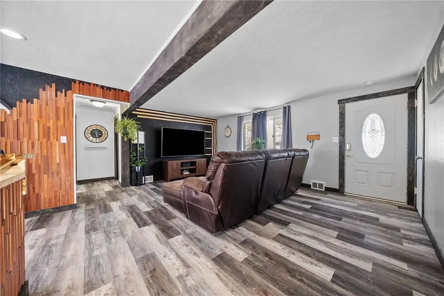 4940 Gardenville Rd, Bethel Park, PA 15236 - Image #3