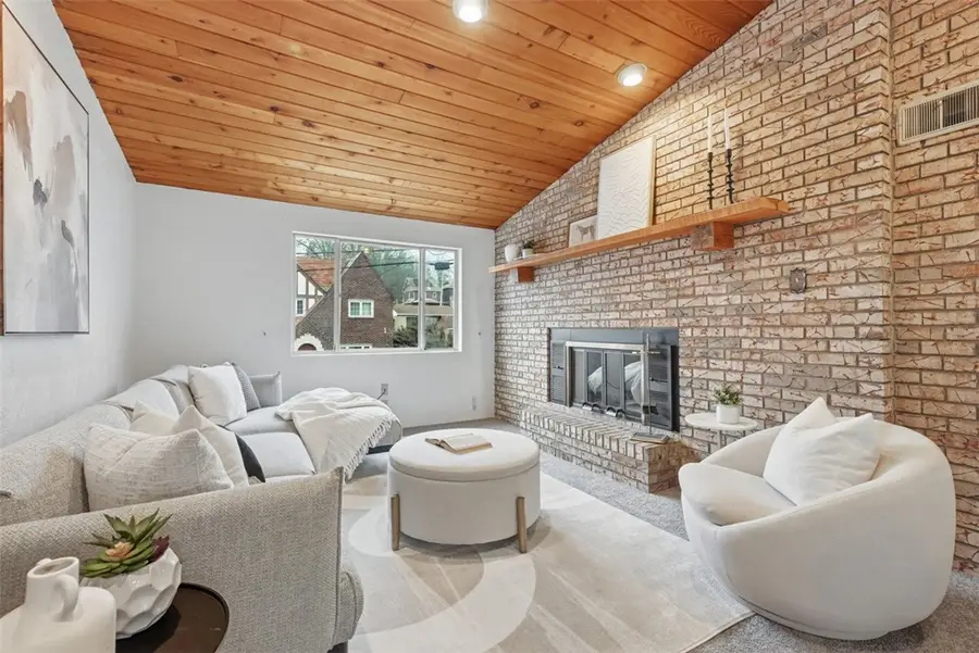 2206 Hampton St, Swissvale, PA 15218 - Image #2