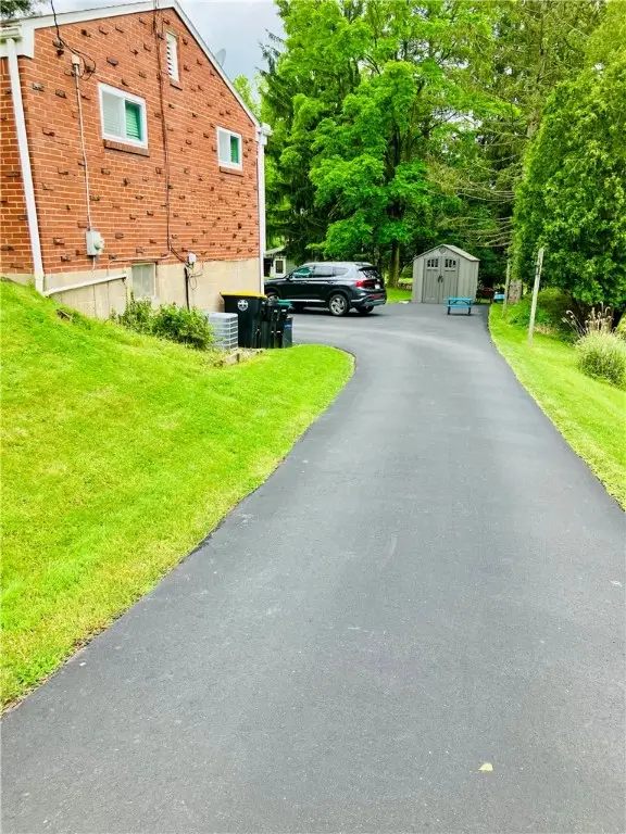 1044 Delaware Ave, Bethel Park, PA 15102 - Image #2