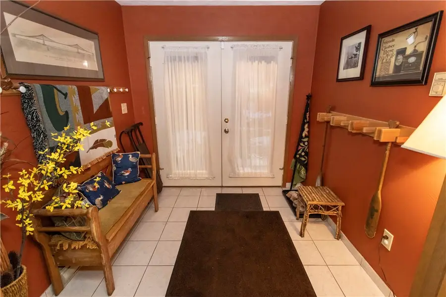 1918 South Ridge Court, Jefferson, PA 15502 - Image #3