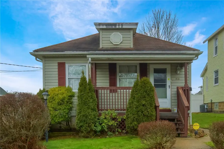 916 Temple Ave, New Castle, PA 16101 - Image #2