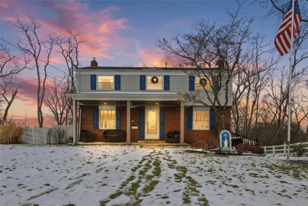 650 Galway Dr, Bethel Park, PA 15102