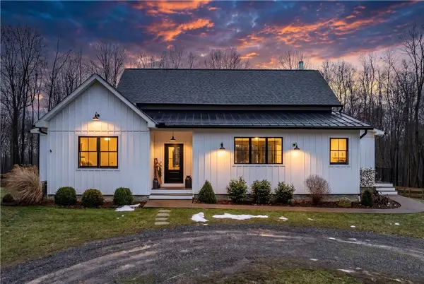 103 Silver Oak Ln, Slippery Rock Twp, PA 16057