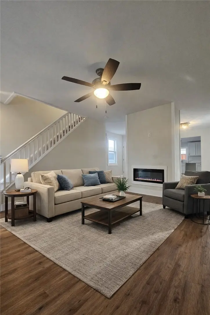 539 Walnut St, Vandergrift, PA 15690 - #3