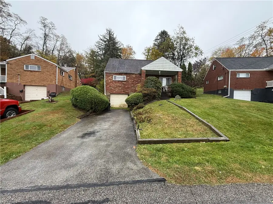1938 Glencrest Dr, Monroeville, PA 15146 - Image #2