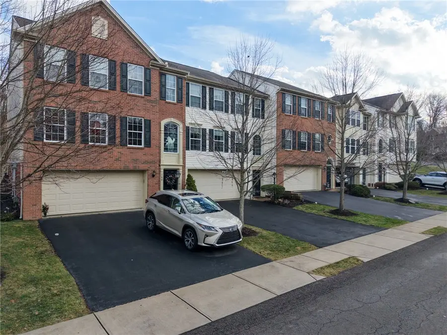 144 Broadstone Dr, Pine, PA 16046 - Image #2