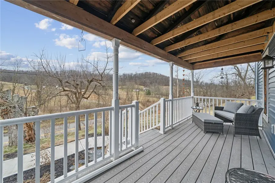 869 Middletown Rd, Hempfield, PA 15672 - Image #2