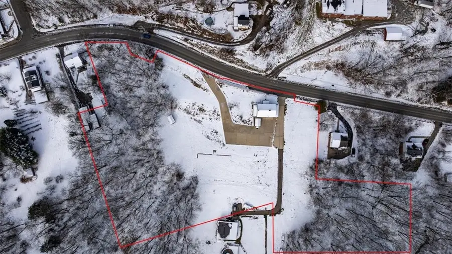 1060 Phillips St, Baden, PA 15005 - #2