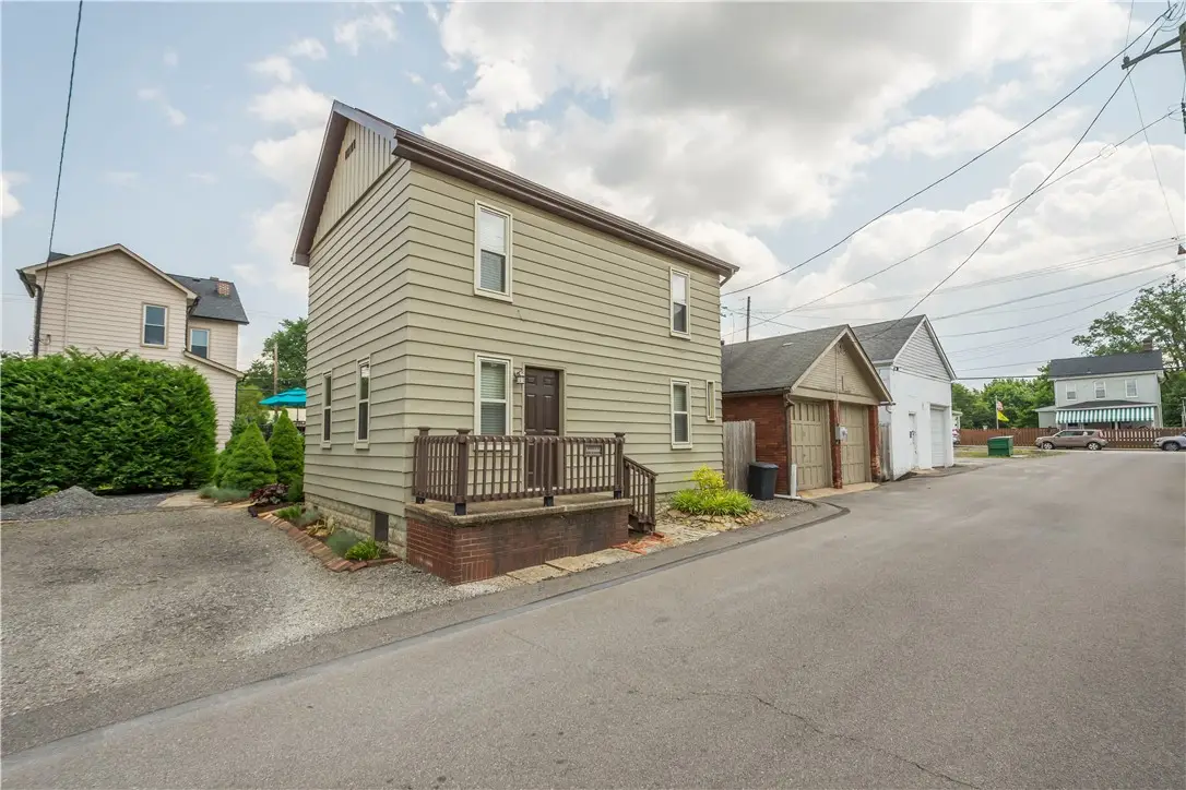 1520 1/2 4th Ave, Coraopolis, PA 15108 - Image #1