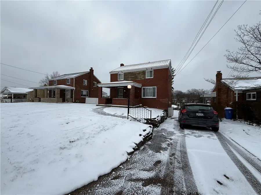 1339 Edgewood Dr, West Homestead, PA 15120 - Image #2