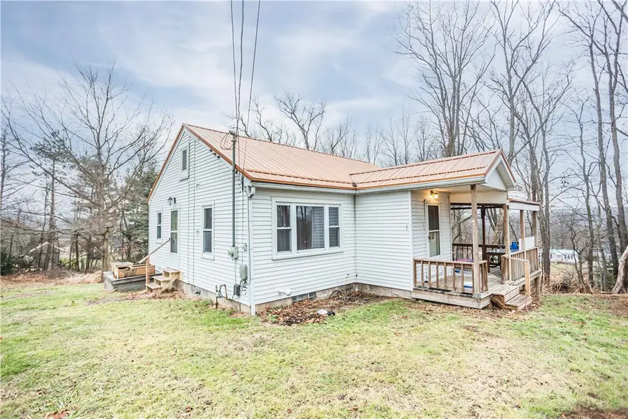 795 Prospect St, Manor, PA 16226 - Image #2