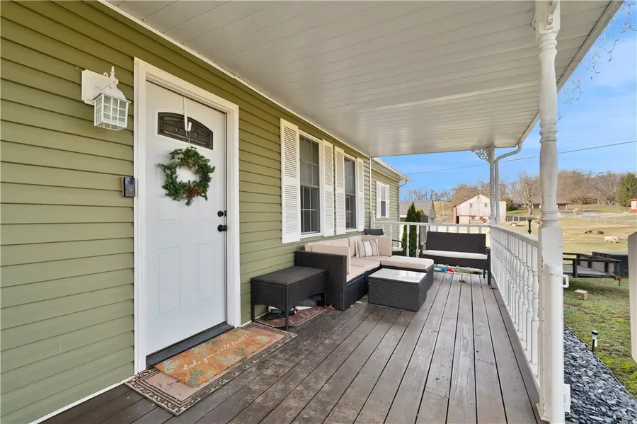 34 Cherry Farm Ln, Dunbar, PA 15431 - Image #3