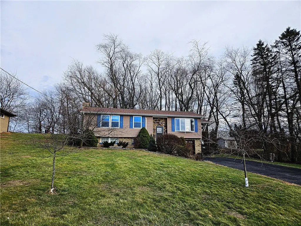 920 Abbott St, Loyalhanna, PA 15650 - Image #1