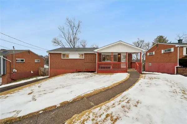 910 Colonial Manor Rd, North Huntingdon, PA 15642