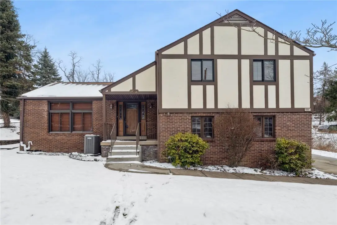 982 Braddock Rd, Pittsburgh, PA 15221 - #1