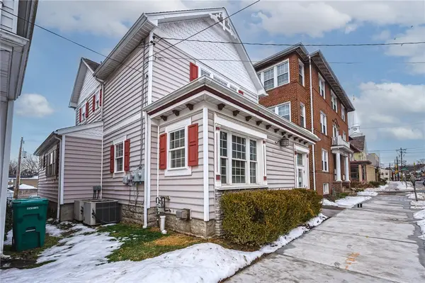 132 S 7th St, Indiana Boro, PA 15701