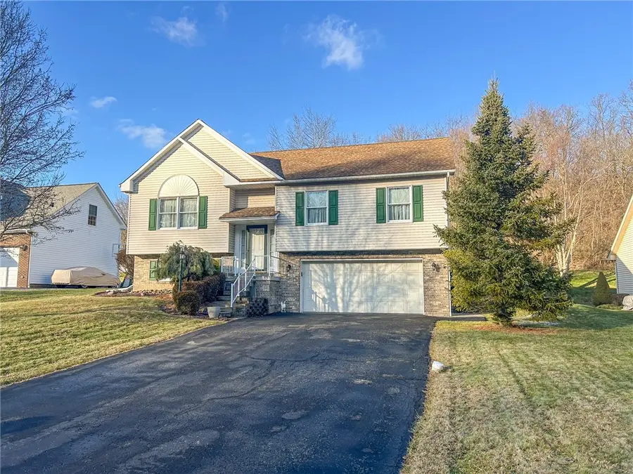 536 Lori Dr, Allegheny, PA 15656 - Image #2